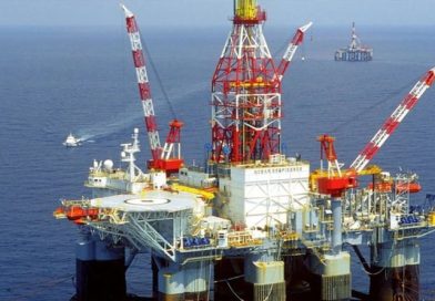 ट्रंप के बयान से कच्चे तेल के दाम में भारी गिरावट, 16 पर्सेंट टूटा, आगे और गिरेगा