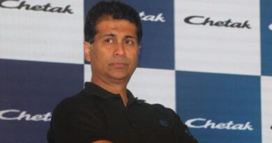 बजाज फाइनेंस के बोर्ड से राजीव बजाज का इस्तीफा, मुनाफा बढ़कर 5,465 करोड़ रुपये