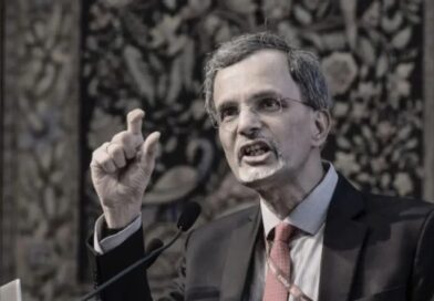 अब देश की इज्जत नहीं गिरती, रुपये में गिरावट निवेशकों के लिए खरीदी का मौका- सीईए