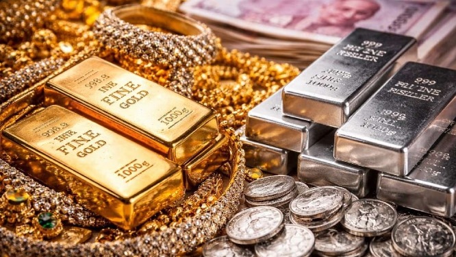 सोना 9,345 रुपये और चांदी 22,853 रुपये हुई महंगी, इंपोर्ट ड्यूटी बढ़ने का असर