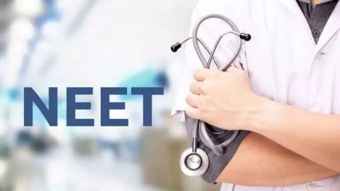 NEET पेपर लीक में आया बड़ा खुलासा: 2 भाइयों ने 30 लाख रुपये में डॉक्टर से खरीदा था पेपर